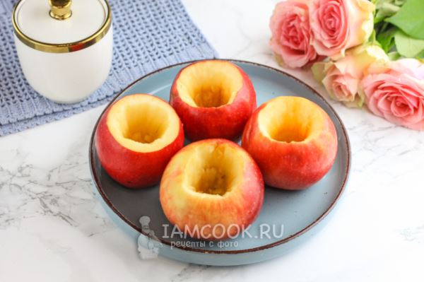 Яблоки, запеченные с творожным сыром
